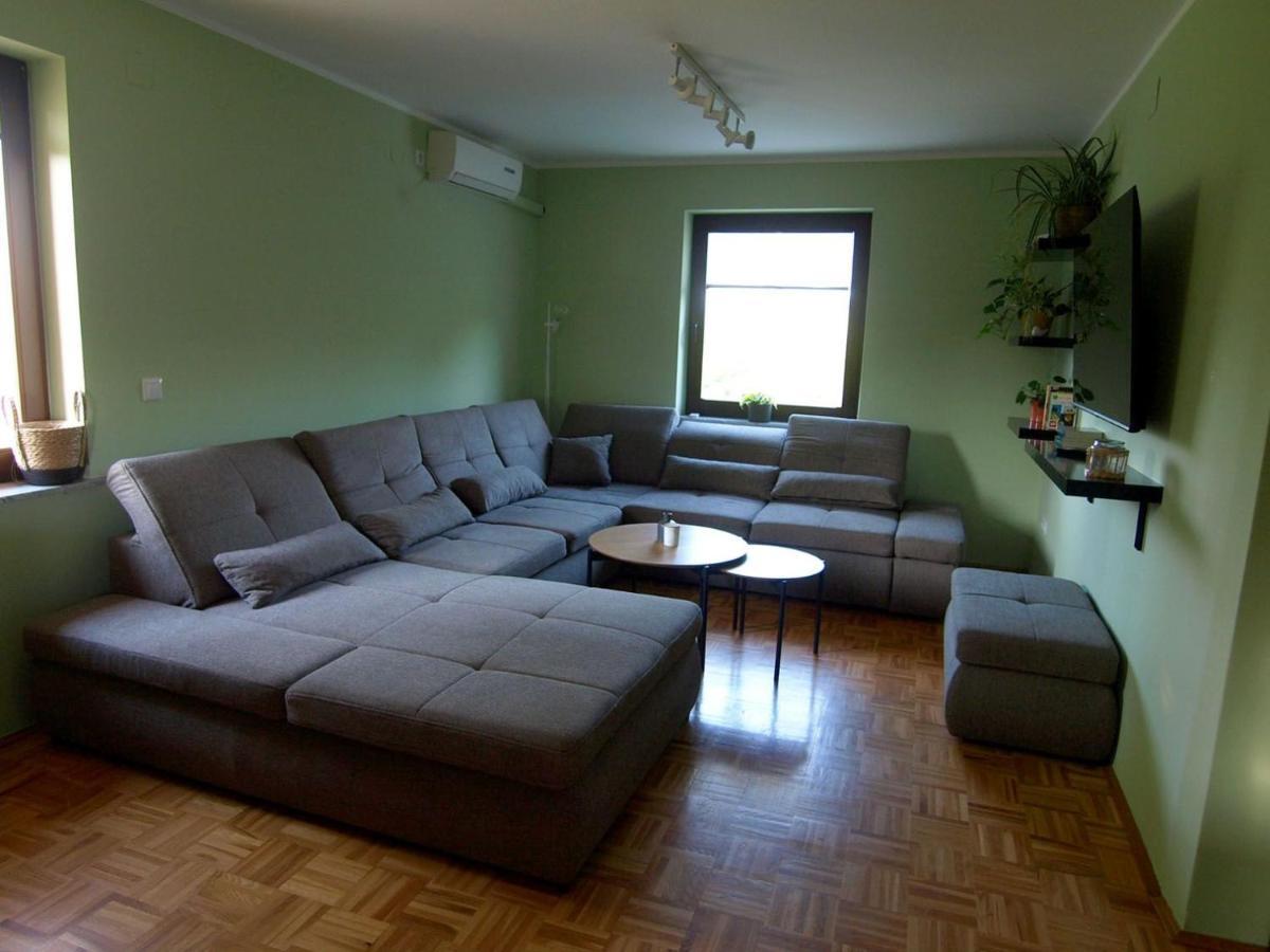 Holiday House Zarja - With Sauna And Hot Tub Bizeljsko Εξωτερικό φωτογραφία