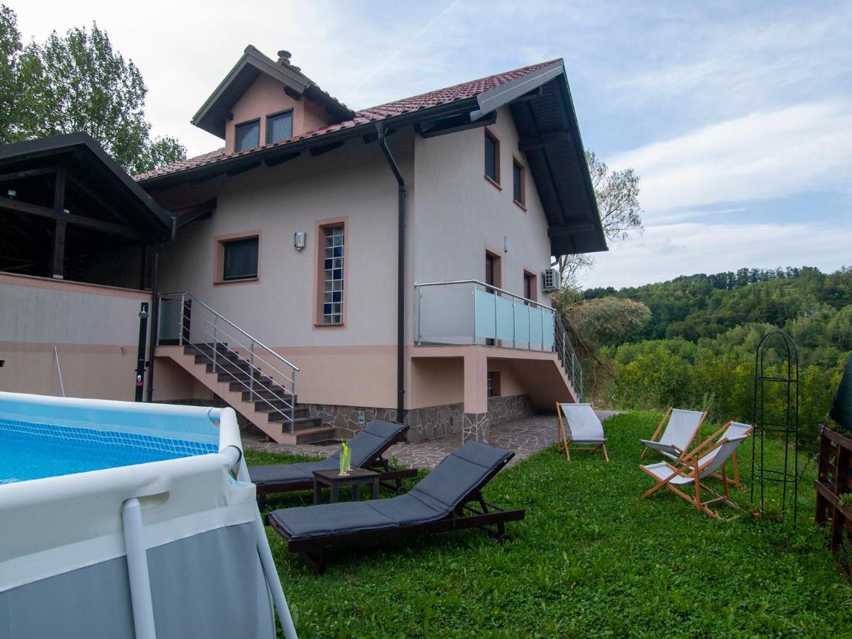 Holiday House Zarja - With Sauna And Hot Tub Bizeljsko Εξωτερικό φωτογραφία