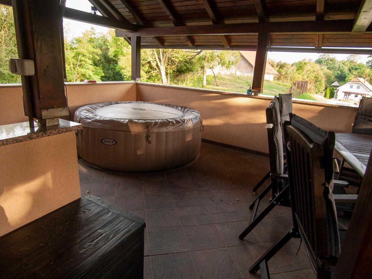 Holiday House Zarja - With Sauna And Hot Tub Bizeljsko Εξωτερικό φωτογραφία
